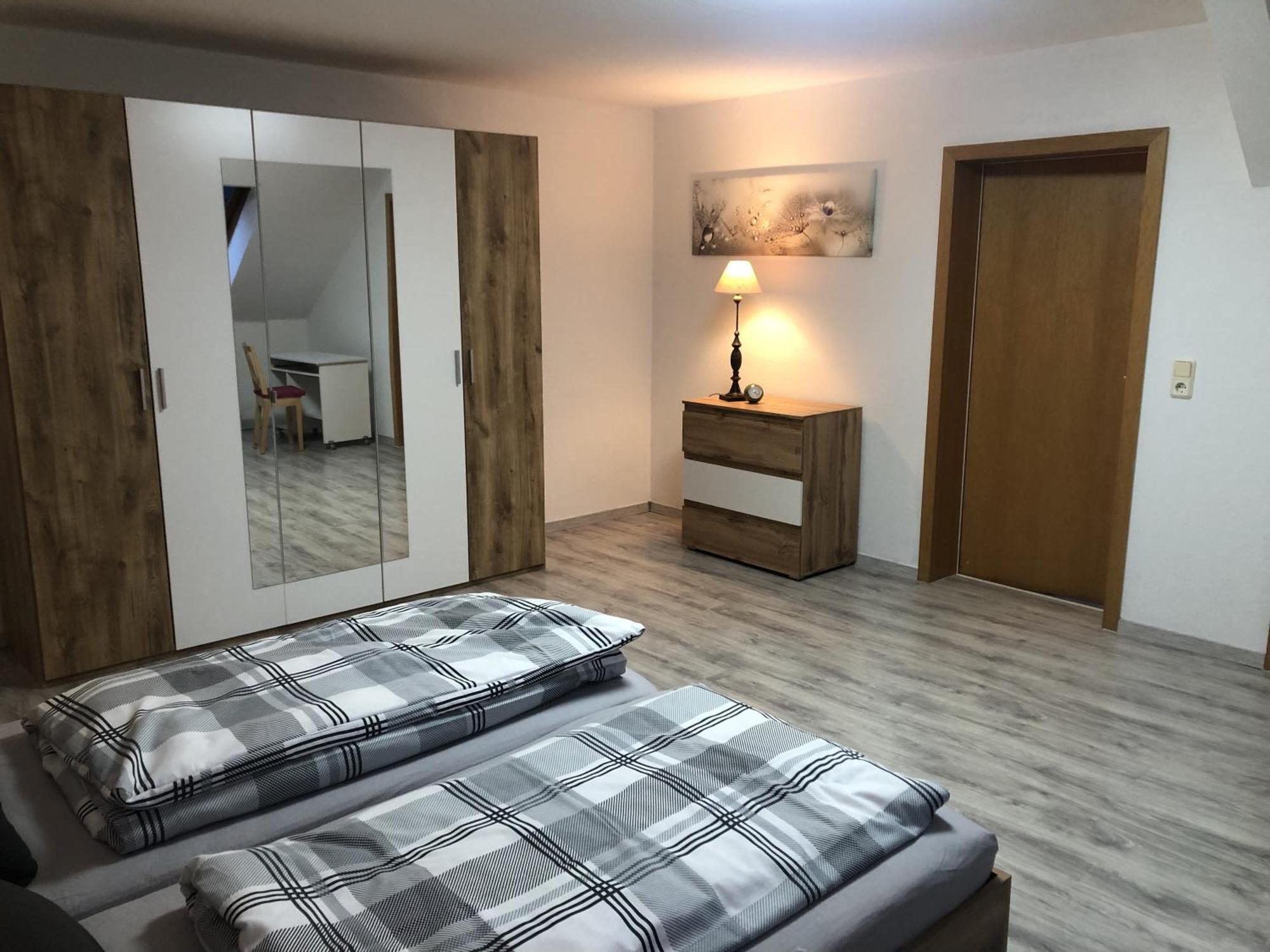 צוויקאו Moderne Vollmoeblierte Wohnung מראה חיצוני תמונה