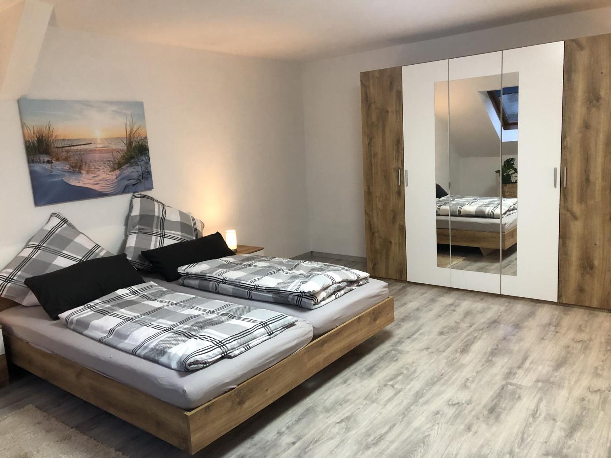 צוויקאו Moderne Vollmoeblierte Wohnung מראה חיצוני תמונה